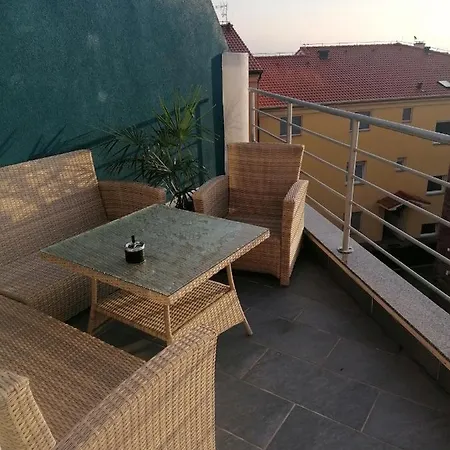 Geniessen Und Leben Nahe Medulin Mit Meerblick Und 2 Schlafzimmer Apartament Ližnjan